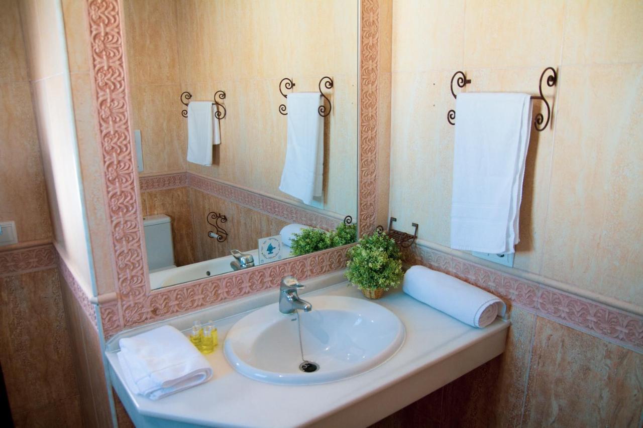 סהרה דה לוס אטונס Hotel Avenida Playa מראה חיצוני תמונה